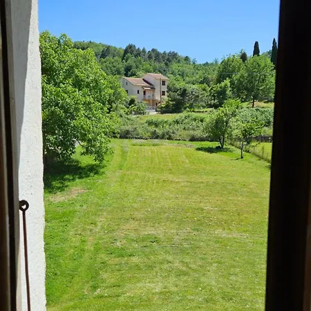 T1 Typique Village Centre Corse * Casanova